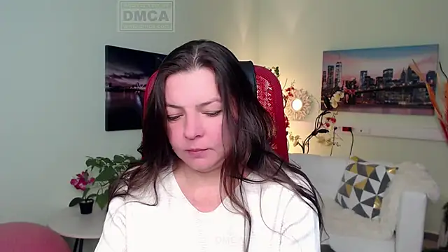 Lily flower7 online show from 11-21-25, 04:44