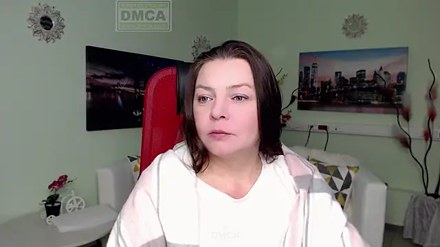 Lily flower7 online show from 12-15-25, 05:01