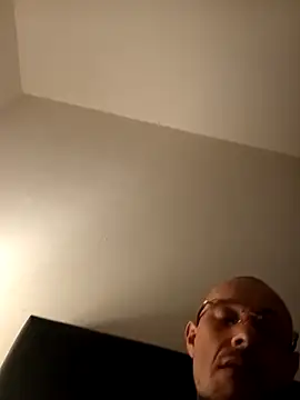 Guitccch online show from 04-09-26, 08:47