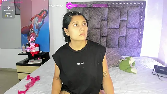 CandyRoxx1  online show from 06-30-26, 04:30