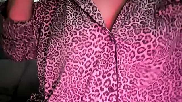 Snapshot of SEXY-ZENA chatting on 11-18-25, 10:36 SEXY-ZENA online show from 11-18-25, 10:36