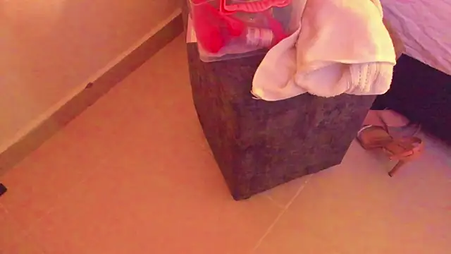 im sarah34 online show from 02-17-25, 01:36