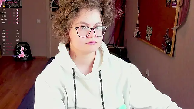 Sashy Way online show from 12-08-24, 02:07