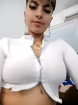 Snapshot of ivanna_rivera chatting on 12-12-24, 06:10 ivanna rivera online show from 12-12-24, 06:10