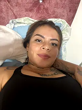 Snapshot of ivanna_rivera chatting on 10-13-25, 02:22 ivanna rivera online show from 10-13-25, 02:22