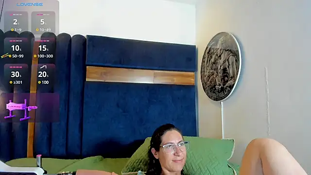 Snapshot of Andromeda-jade chatting on 12-09-24, 03:18 Andromeda-jade online show from 12-09-24, 03:18