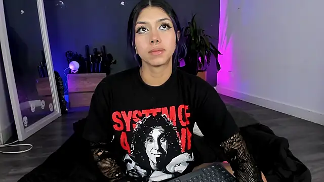 Raven Witch  online show from 03-30-26, 06:53