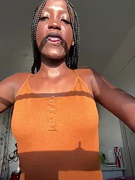 Fanclubbbbb online show from 02-25-25, 04:24