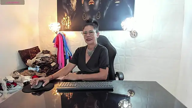 miss lucero1 online show from 11-07-25, 11:49