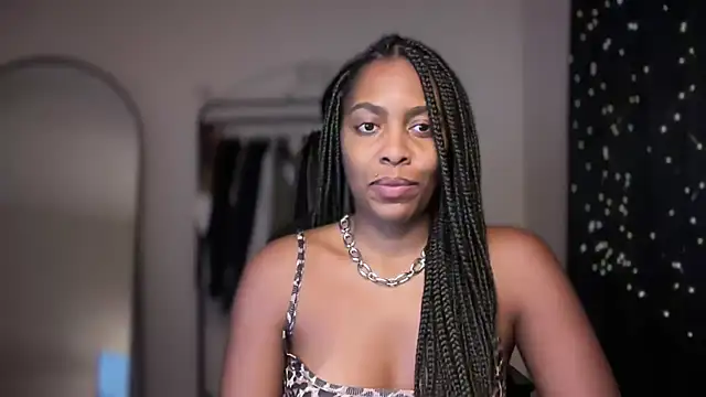 marisilva br online show from 12-17-25, 04:51