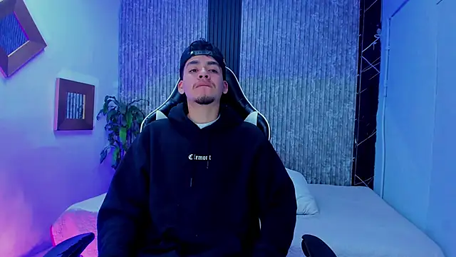 Mike 0233  online show from 01-16-26, 04:05