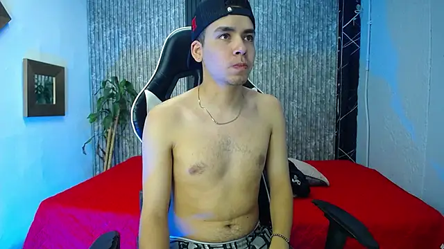 Mike 0233  online show from 02-15-26, 08:46