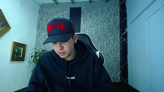 Mike 0233  online show from 02-22-26, 04:57