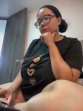 XMara online show from 01-15-26, 05:05