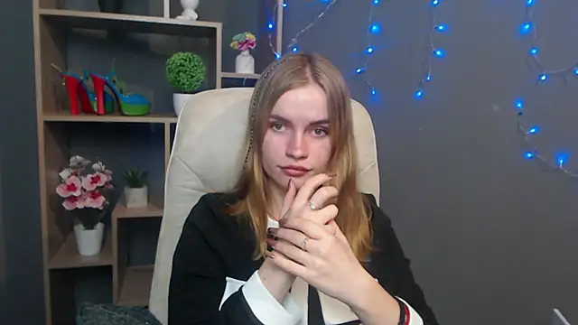 MargaritaKiss online show from 11-10-25, 08:41