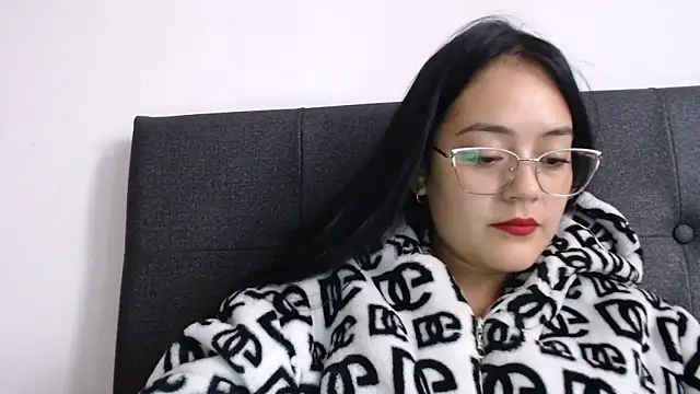 Snapshot of Alisha_99 chatting on 02-14-26, 12:46 Alisha 99 online show from 02-14-26, 12:46