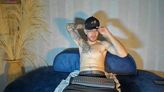 Snapshot of CodyWalkerR chatting on 06-21-26, 05:37 CodyWalkerR online show from 06-21-26, 05:37