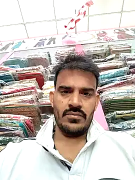 Snapshot of absoluteright chatting on 12-10-24, 06:01 absoluteright online show from 12-10-24, 06:01