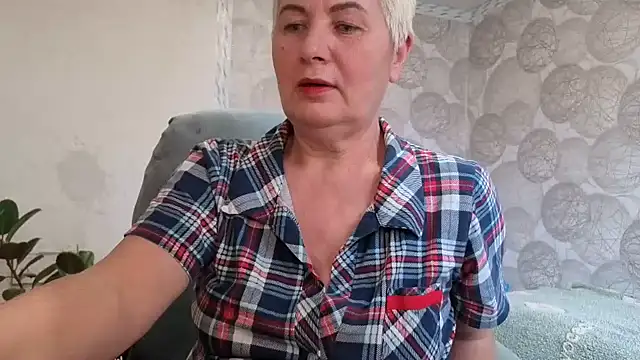 NicoleOlla online show from 11-10-25, 07:40