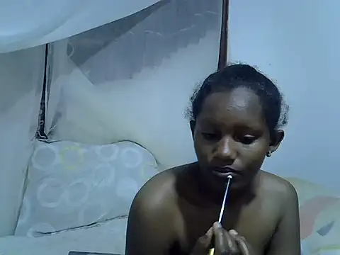 Ebonyyprincess online show from 06-13-26, 08:23