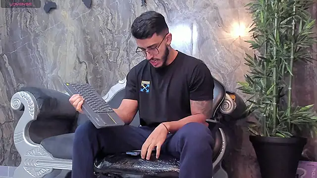 Liam Kleiin online show from 03-06-25, 11:36