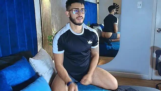 Snapshot of Liam_Kleiin chatting on 07-17-26, 11:17 Liam Kleiin online show from 07-17-26, 11:17