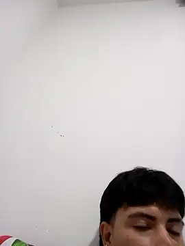 Snapshot of Bxby-young chatting on 04-30-26, 03:13 Bxby-young online show from 04-30-26, 03:13