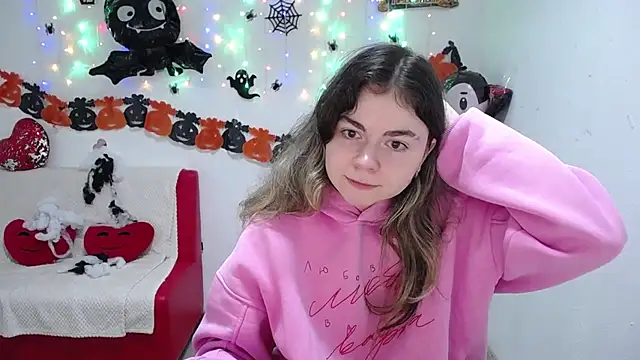 TinaRedly online show from 10-27-25, 06:12