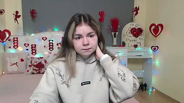 TinaRedly online show from 02-01-26, 06:28