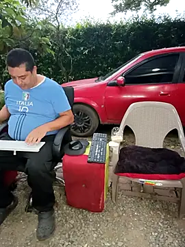 hotandfierylatinos2023 online show from 03-08-26, 11:14