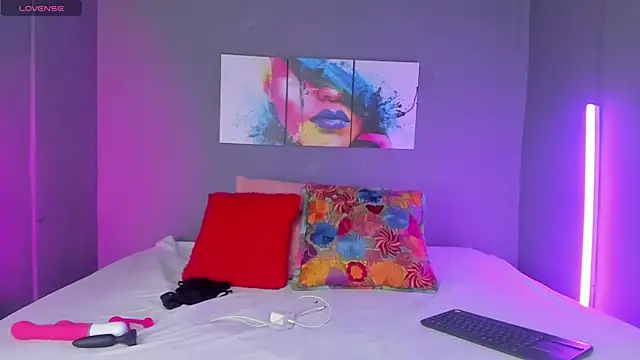 Snapshot of MadissonShakur chatting on 02-11-26, 05:07 MadissonShakur online show from 02-11-26, 05:07