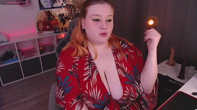 lissamuff online show from 12-13-24, 07:21