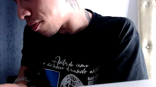 Osiiriis online show from 03-18-25, 04:58