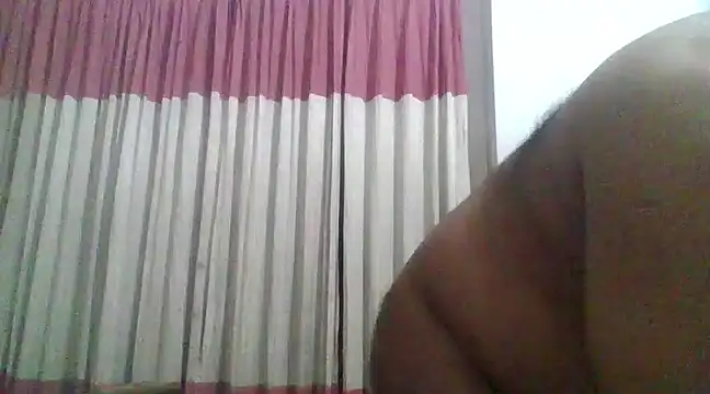 Snapshot of Natu_Paul_Xham chatting on 12-24-24, 08:38 Natu Paul Xham online show from 12-24-24, 08:38