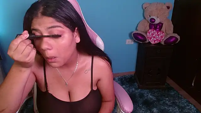 Candela-Smith online show from 03-16-26, 05:17