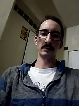 Snapshot of Diogopicha chatting on 02-03-25, 10:21 Diogopicha online show from 02-03-25, 10:21