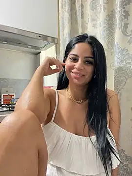 Snapshot of _adelle chatting on 07-19-26, 10:41 adelle online show from 07-19-26, 10:41