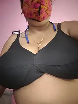 Snapshot of Kayra_34 chatting on 06-26-26, 03:22 Kayra 34 online show from 06-26-26, 03:22
