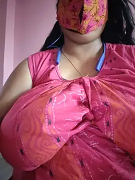 Snapshot of Kayra_34 chatting on 06-27-26, 05:56 Kayra 34 online show from 06-27-26, 05:56