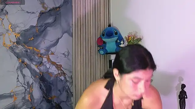 LissaWiild online show from 09-13-25, 01:44