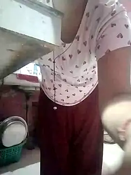 Snapshot of Ankita202 chatting on 12-19-24, 04:34 Ankita202 online show from 12-19-24, 04:34