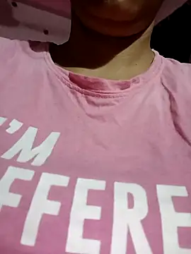 Snapshot of Ankita202 chatting on 09-24-25, 12:25 Ankita202 online show from 09-24-25, 12:25