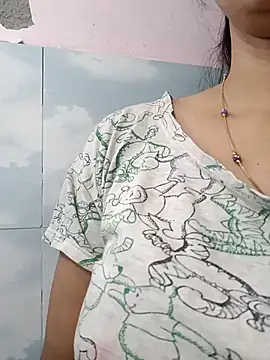 Snapshot of Ankita202 chatting on 11-12-25, 02:45 Ankita202 online show from 11-12-25, 02:45