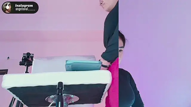 Snapshot of Angelst__ chatting on 11-16-25, 08:20 Angelst online show from 11-16-25, 08:20