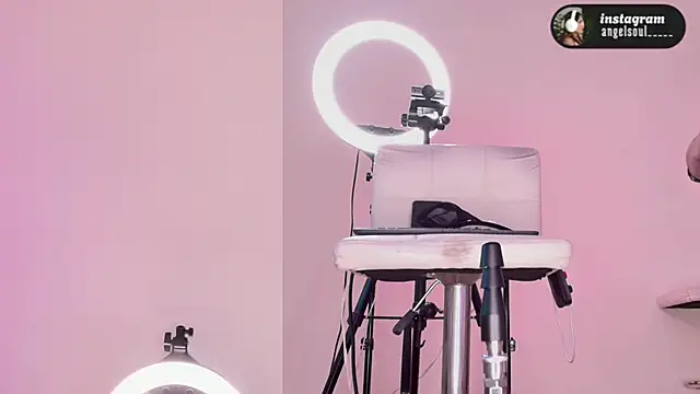 Angelst   online show from 01-19-26, 08:07