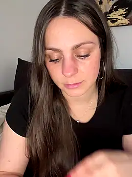 Loella-Rose online show from 12-16-25, 09:47