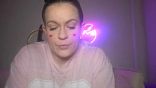 quinnmariexo online show from 02-08-26, 10:57