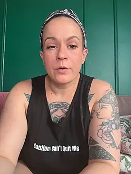 quinnmariexo online show from 04-04-26, 05:21