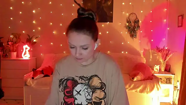 Snapshot of desperatehousewife__ chatting on 01-31-25, 01:45 desperatehousewife online show from 01-31-25, 01:45