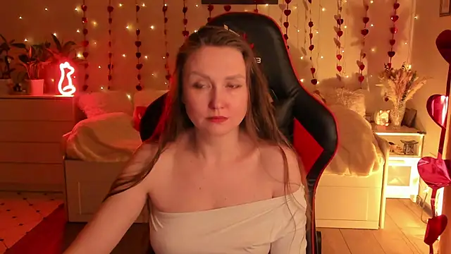 Snapshot of desperatehousewife__ chatting on 02-16-25, 06:10 desperatehousewife online show from 02-16-25, 06:10